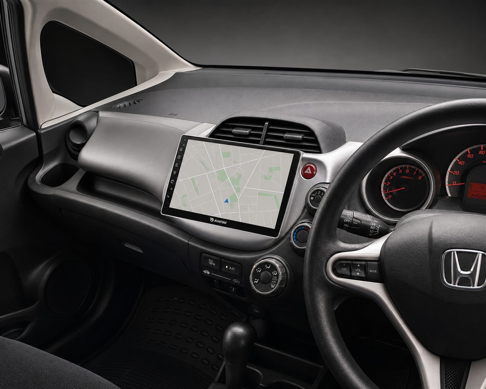 Right-hand-drive dashboard and touchscreen in the Honda Fit